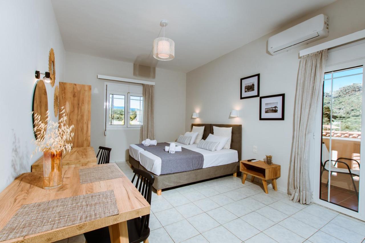 Koulouris Apartments & Studios *